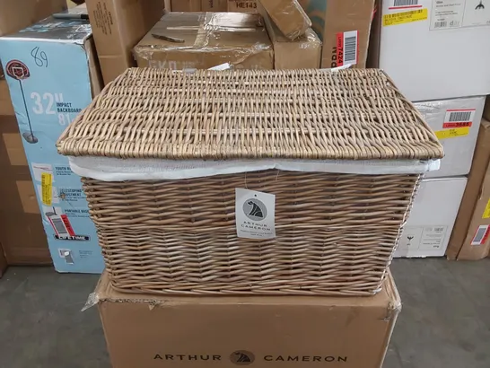 BOXED RECTANGULAR WICKER STORAGE BASKET WITH LID AND REMOVABLE LINING (1 BOX)