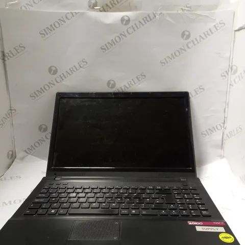 CLEVO CO W76OC LAPTOP IN BLACK 