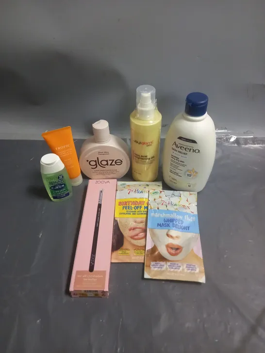 APPROXIMATELY 20 ASSORTED COSMETIC PRODUCTS TO INCLUDE AVEENO SKIN RELIEF BODY WASH, CAREX HAND GEL AND TROPIC BODY WASH