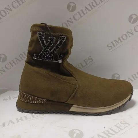 BOXED PAIR OF LOUIS VUITTON SLIP-ON SUEDE ANKLE BOOTS IN MOSS GREEN EU SIZE 38