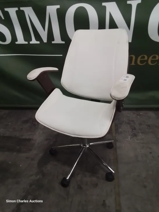 DESIGNER HANS SMYTHE LANGLEY STREET ERGONOMIC ADJUSTABLE CHAIR WHITE FAUX LEATHER 