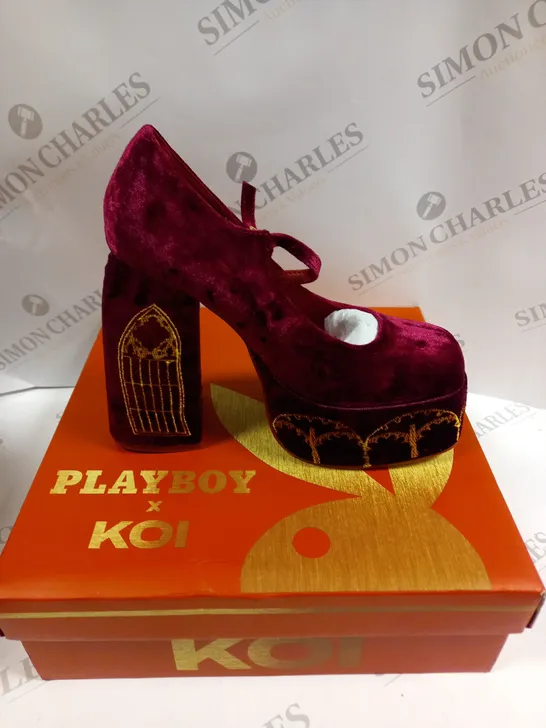 BOXED KOI FOOTWEAR FEUDAL FANTASY PLAYBOY CRUSHED VELVET HEELED BOOTS - 5