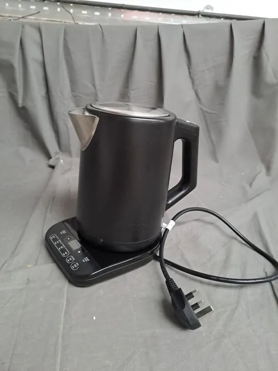 BOXED NINJA PERFECT TEMPERATURE KETTLE KT200UK