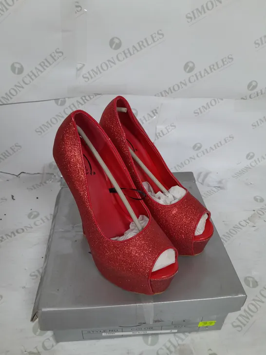 BOXED PAIR OF CASANDRA PLATFORM STILLETO HEEL OPEN TOE IN RED GLITTER SIZE 5