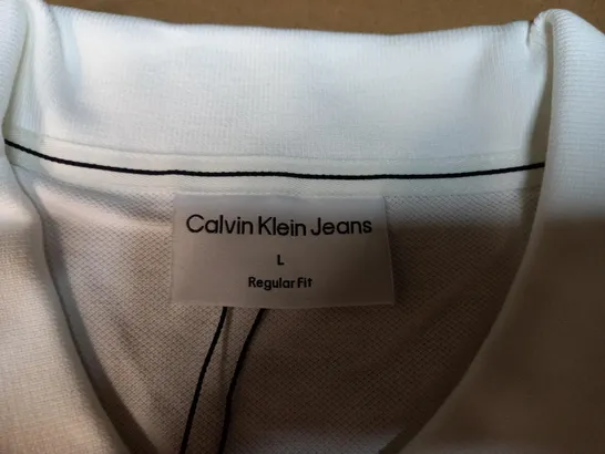 CALVIN KLEIN JEANS WHITE POLO SHIRT - SIZE L REGULAR FIT