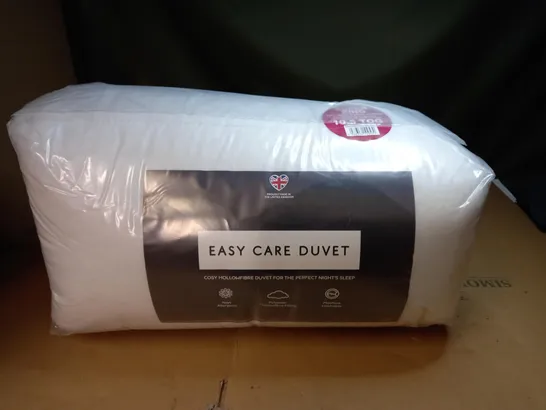 EASY CARE HOLLOWFIBRE 10.5 TOG DUVET - SUPER KING 