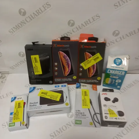 BOX OF APPROXIMATELY 20 ASSORTED ELECTRICAL PRODUCTS TO INCLUDE JVC WIRELESS EARPHONES, POWER BANK, POCKET RADIO ETC 