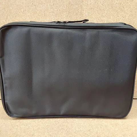 BRAND NEW BAGGED MAKEUP ORGANISER BAG - BLACK (1 ITEM)