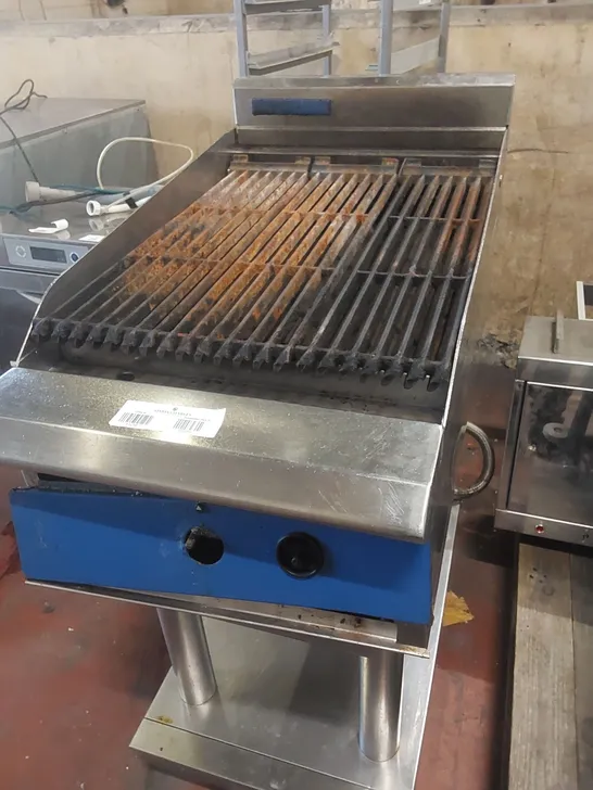 BLUE SEAL CHARGRILL ON BENCH STAND GAS