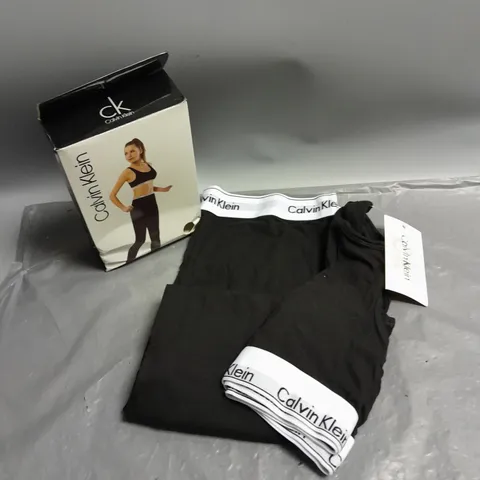 CALVIN KLEIN LADIES CROP TOP AND LEGGINGS SET BLACK M