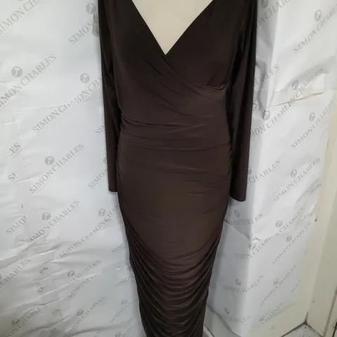 BOOHOO V NECK RUCHED SLINKY MAXI DRESS IN CHOCOLATE BROWN SIZE 12