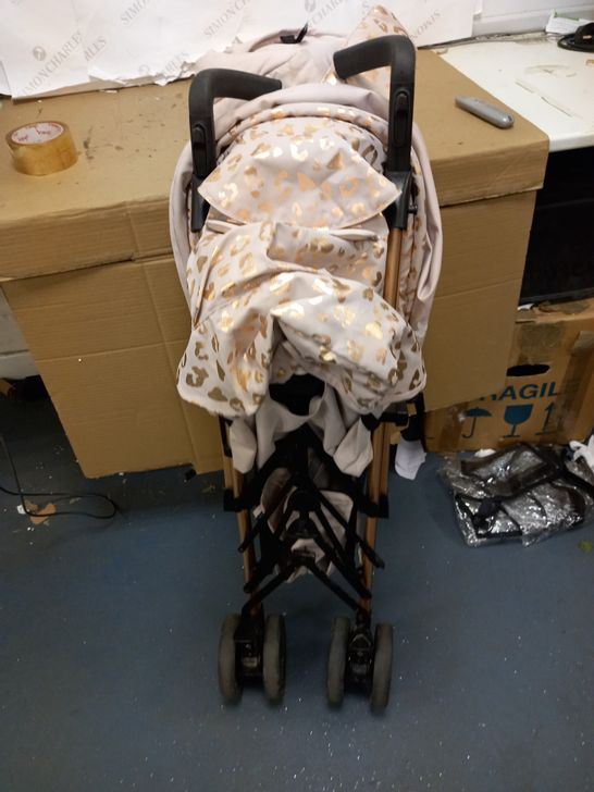 MY BABIEE BELIEVE MB51 ROSE GOLD & BLUSH LEOPARD PRINT STROLLER WITH RAIN COVER RRP £199.99