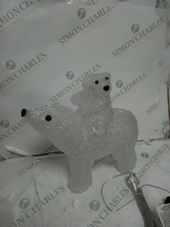 ACRYLIC MUMMY AND BABY POLAR BEAR OUTDOOR RRP £35.99