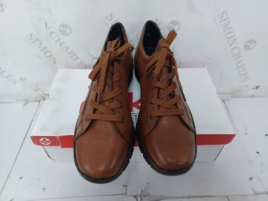 BOXED RIEKER ZIP SHOES IN BROWN - SIZE 40