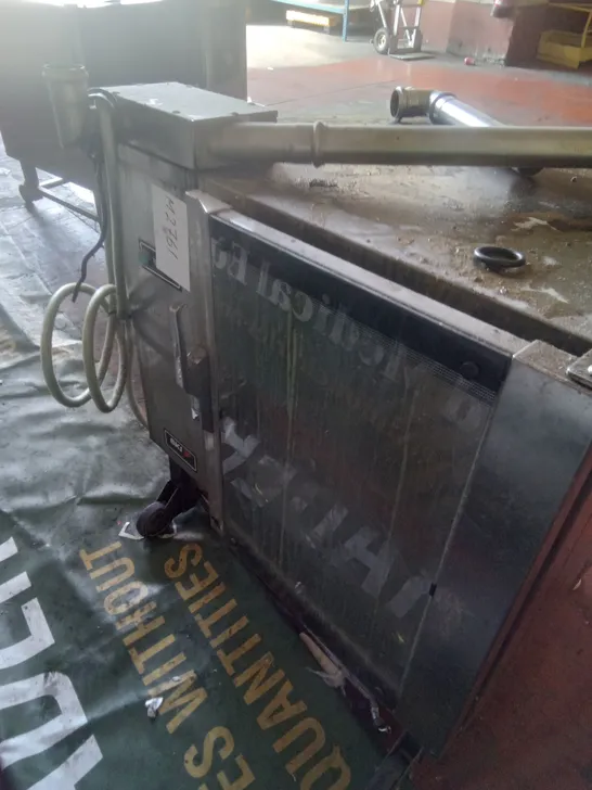 COMMERCIAL BKI SINGLE OVEN