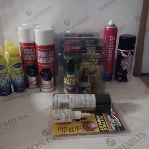 BOX OF HOUSEHOLD ITEMS TO INCLUDE BRISTOWS HAIRSPRAY , SCHOLL FRESH STEP ANTI-PERSPIRANT , ETC