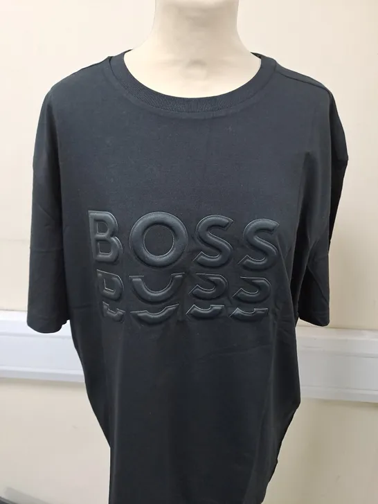 HUGO BOSS LOGO T-SHIRT SIZE L