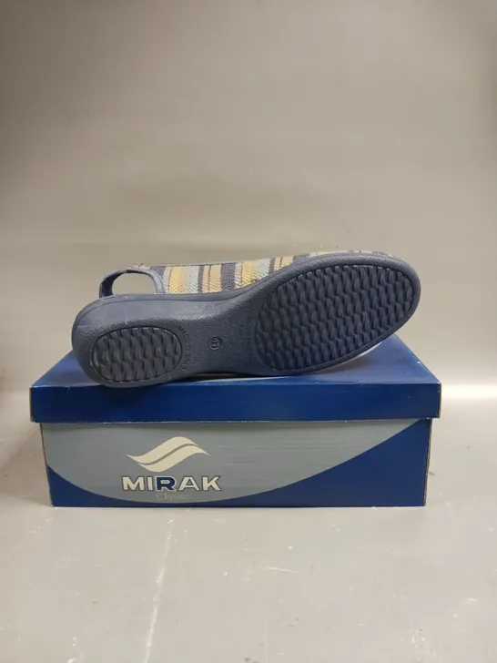 BOXED PAIR OF MIRAK CLASSIC CARLA OPEN TOE SHOES IN BLUE - SIZE 7