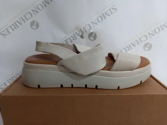 BOXED PAIR OF DUNE WHITE LEATHER PLATFORM SANDALS - SIZE 6