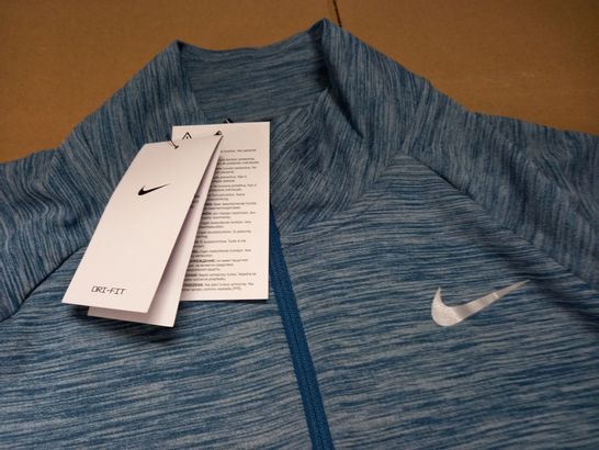 NIKE RUNNING WOMENS QUARTER ZIP TOP - M