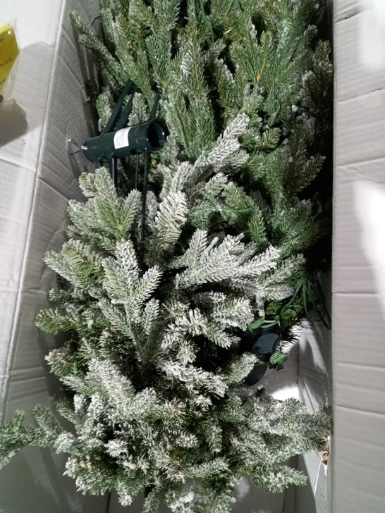 SANTA'S BEST PRE-LIT SNOW KISSED AUBURN CHRISTMAS TREE 5FT - COLLECTION ONLY