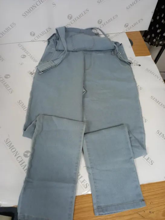 LIGHT BLUE DENIM DUNGAREES SIZE L