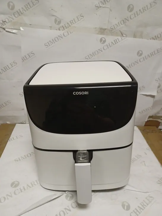 COSORI AIR FRYER 1700W MAX XXL 5.5L DIGITAL TOUCHSCREEN - WHITE