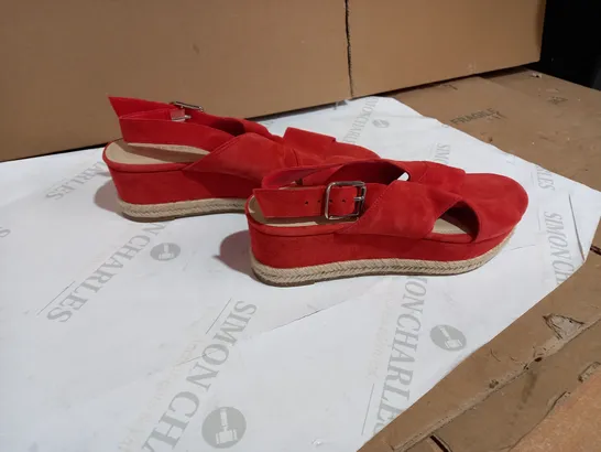 MARC FISHER FLAMA CROSS FRONT LOW WEDGE RED SANDALS - SIZE 6 UK