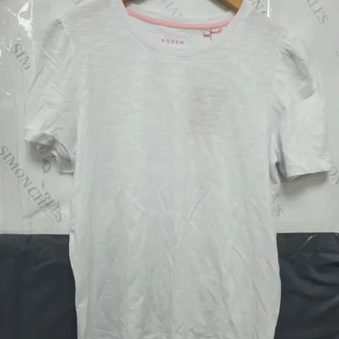 BODEN ROUND NECK T-SHIRT IN WHITE - SMALL