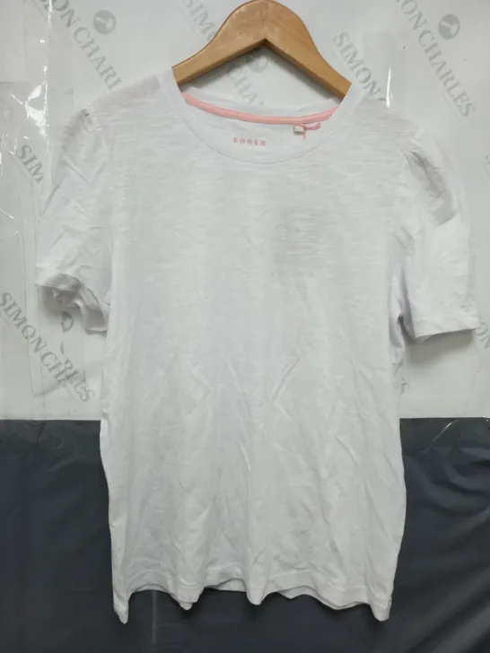 BODEN ROUND NECK T-SHIRT IN WHITE - SMALL