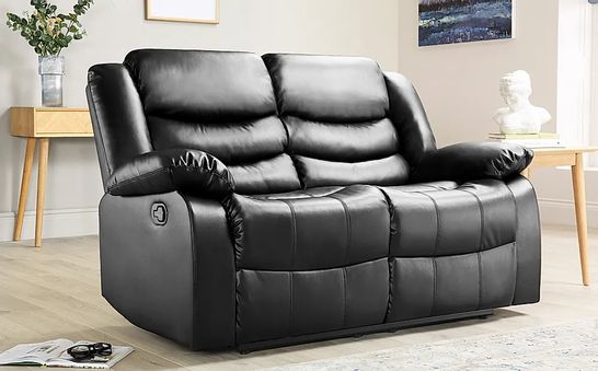 BOXED DESIGNER SORRENTO BLACK LEATHER 2 SEATER RECLINER SOFA (ONE BOX)