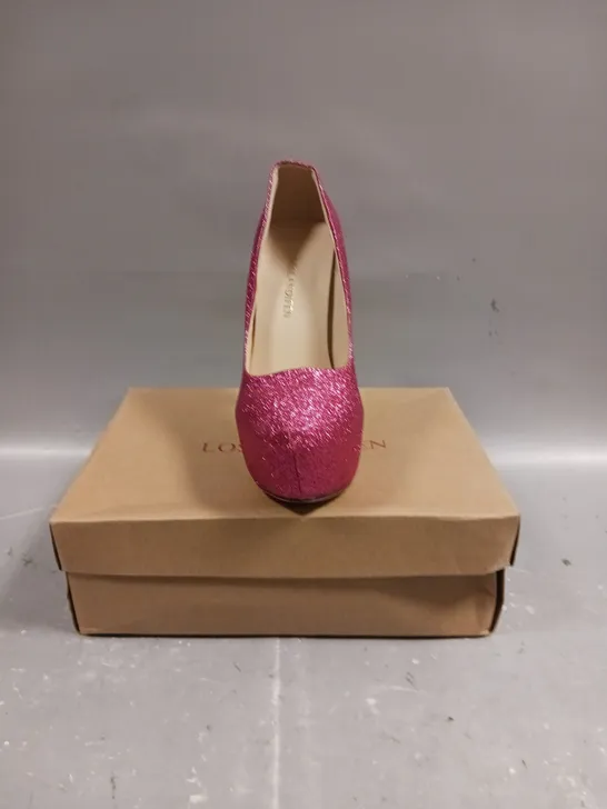 BOXED PAIR OF LOSLANDIFEN PINK GLITTER HIGH HEEL SHOES - SIZE 3.5