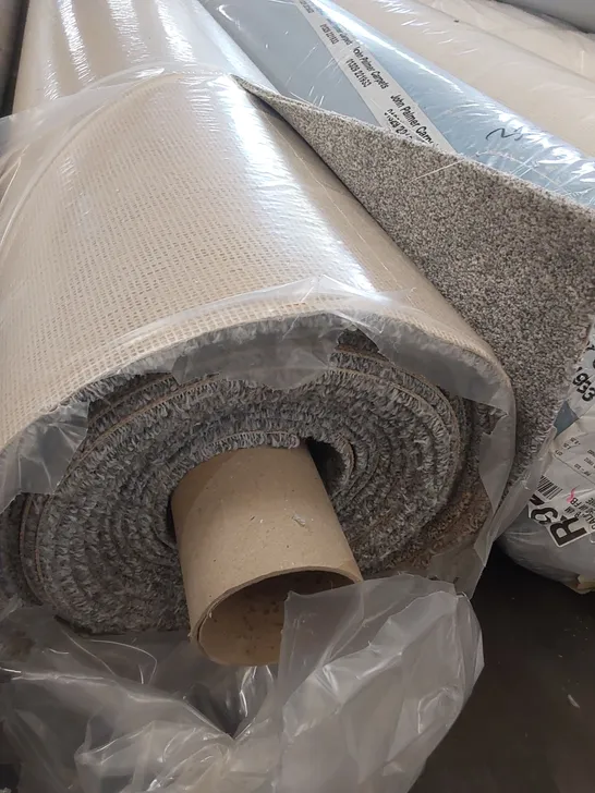 ROLL OF QUALITY STS SHEPHERD HEARHERS AB CARPET // SIZE: APPROX 4 X 11.35m