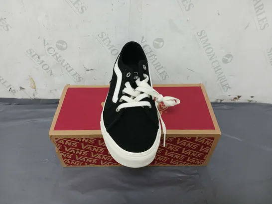 BOXED PAIR OF VANS SUEDE ANIMAL SHOES IN BLACK SIZE 6