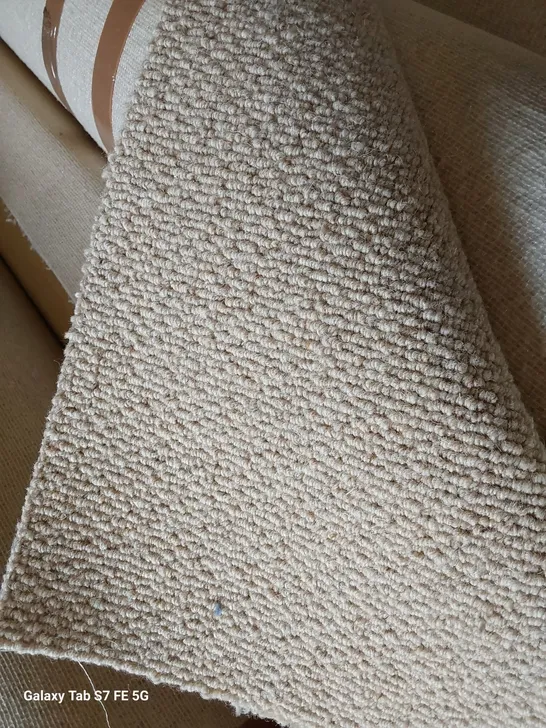 ROLL OF QUALITY LAKELAND HRD RYDALE CARPET APPROXIMATELY 5M × 2.47M