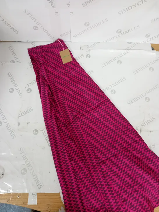 BODEN SCALE GRAPHIC LONGLINE SKIRT IN PINK SIZE 12R