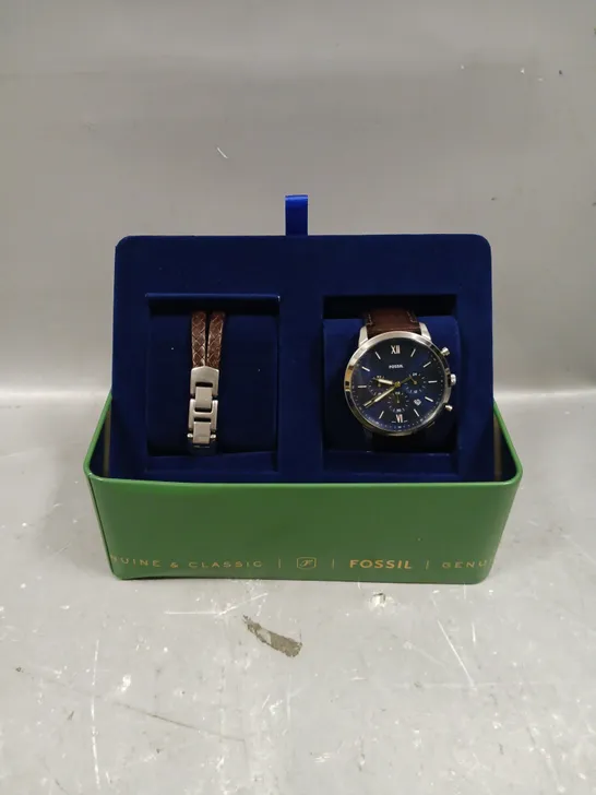 FOSSIL NEUTRA CHRONOGRAPH BROWN LEATHER WATCH AND BRACELET BOX SET