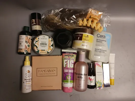 BOX OF APPROX 30 COSMETICS ITEMS TO INCLUDE - CERAVE SA SMOOTHING CLEANSER - GUMMY PROFFESIONAL STYLING WAX - SOAP&GLORY BODY WASH ETC