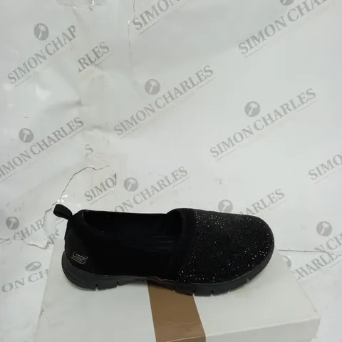 rusell & Bromley skechers shimer shoes 3.5