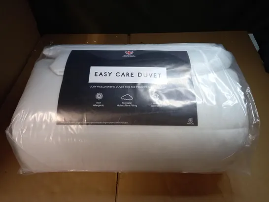 EASY CARE HOLLOWFIBRE 13.5 TOG DUVET - DOUBLE 