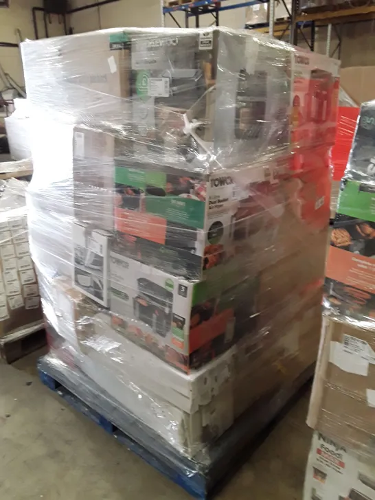 PALLET OF APPROXIMATELY 32 ASSORTED UNPROCESSED RAW RETURNS TO INCLUDE;