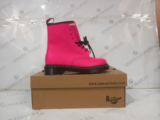 BOXED PAIR OF DR MARTENS 1460 BOOTS IN CLASH PINK UK SIZE 4