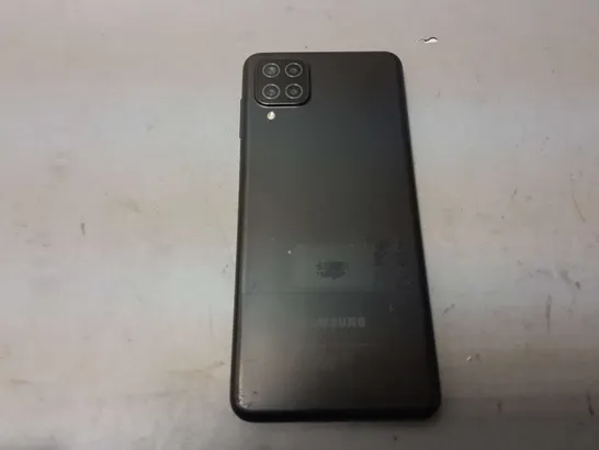 SAMSUNG A12