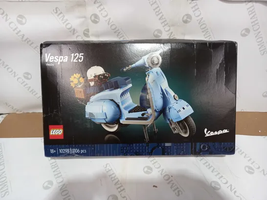 LEGO VESPA 125 SCOOTER MODEL (SET 10298) RRP £79.99