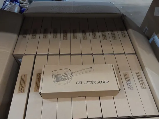 BOX OF APPROXIMATELY 40X BRAND NEW BOXED CAT LITTER SCOOPS (1 BOX)