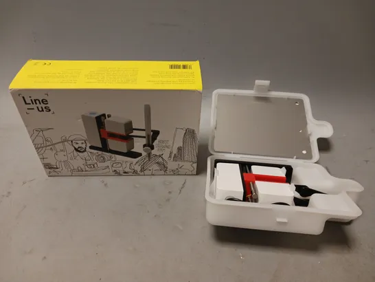 BOXED LINE-US ROBOT DRAWING ARM 