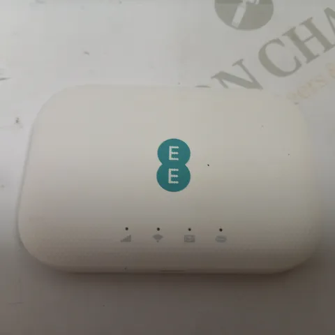 EE SMART HUB WIFI DONGLE - WHITE