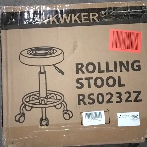 BOXED WKWKER ROLLING STOOL