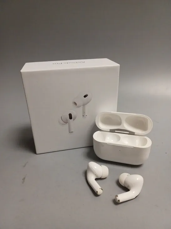 BOXED APPLE AIRPODS PRO WIRELESS EARPHONES 