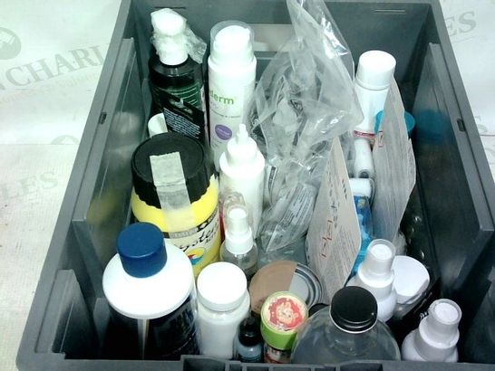 LOT OF APPROX. 22 ASSORTED ITEMS TO INCLUDE: MOD PODGE, GORILLA GLUE, RAW CLEANING VINEGAR